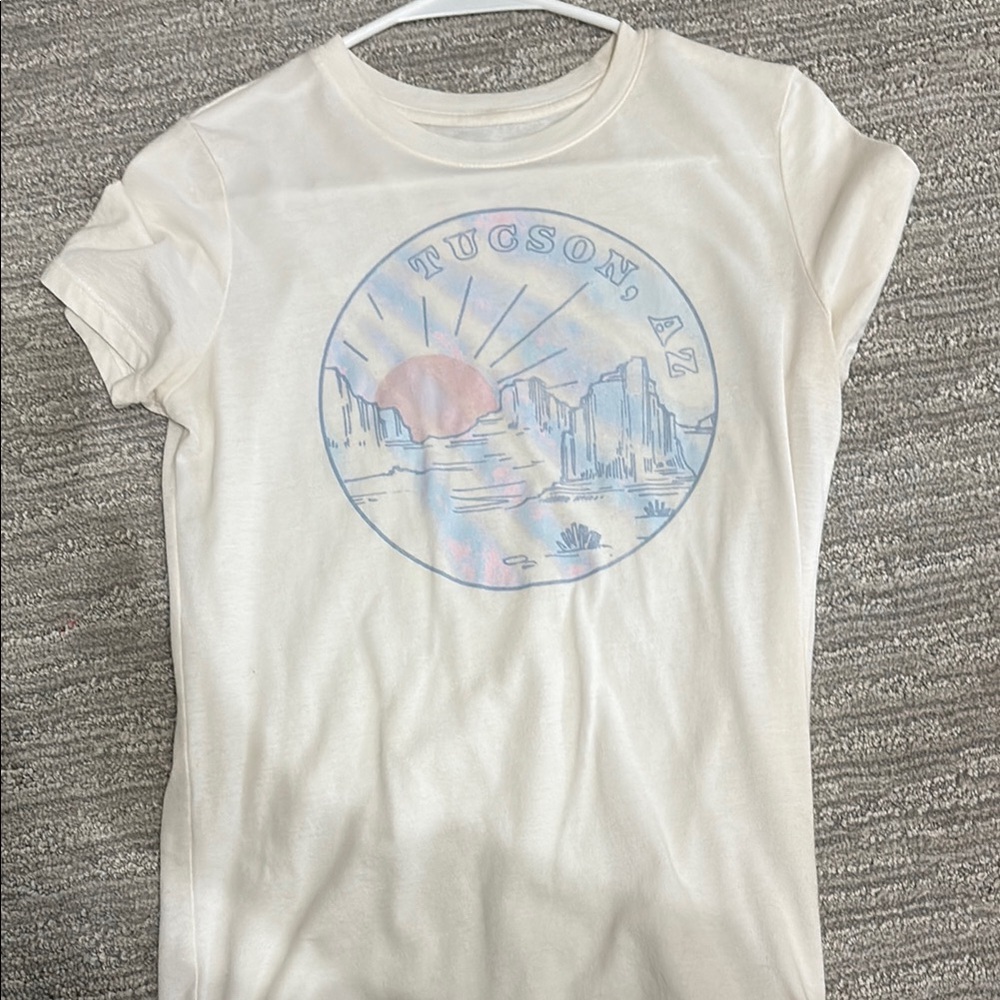 Aeropostale White and Blue Fitted Graphic Tee